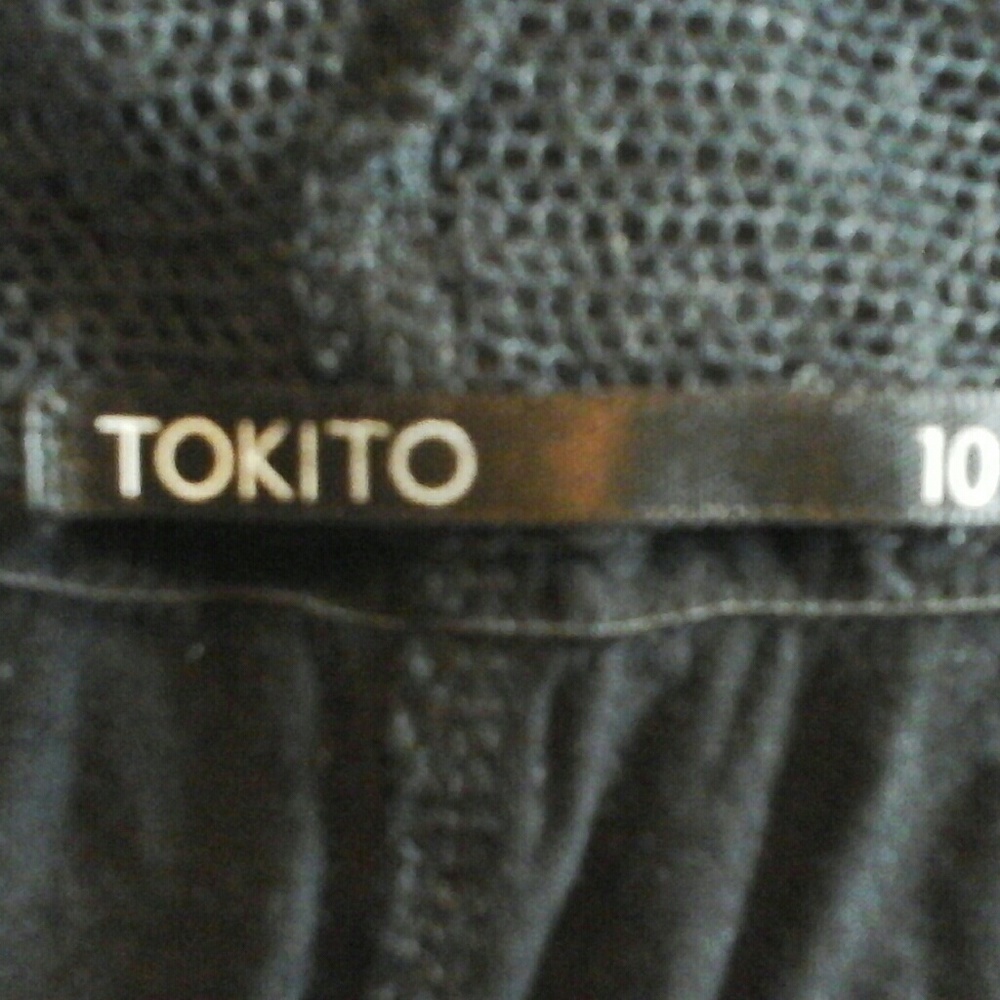 Top - Picture 3 of 3